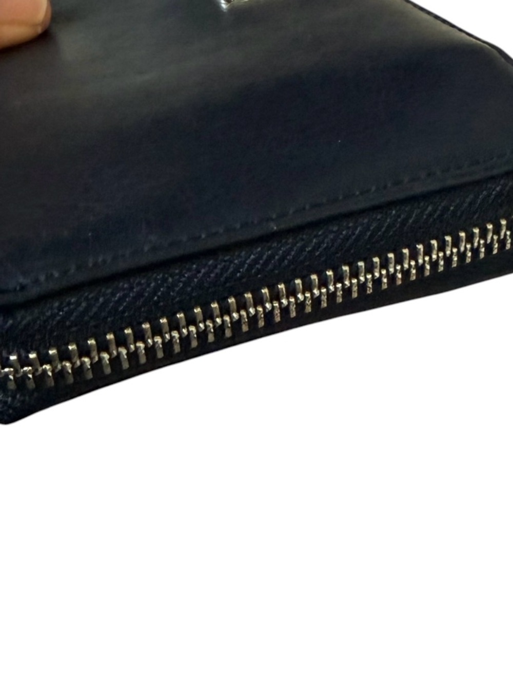 Esprit Black Zip Wallet with Metal Logo - Picture 4 of 9
